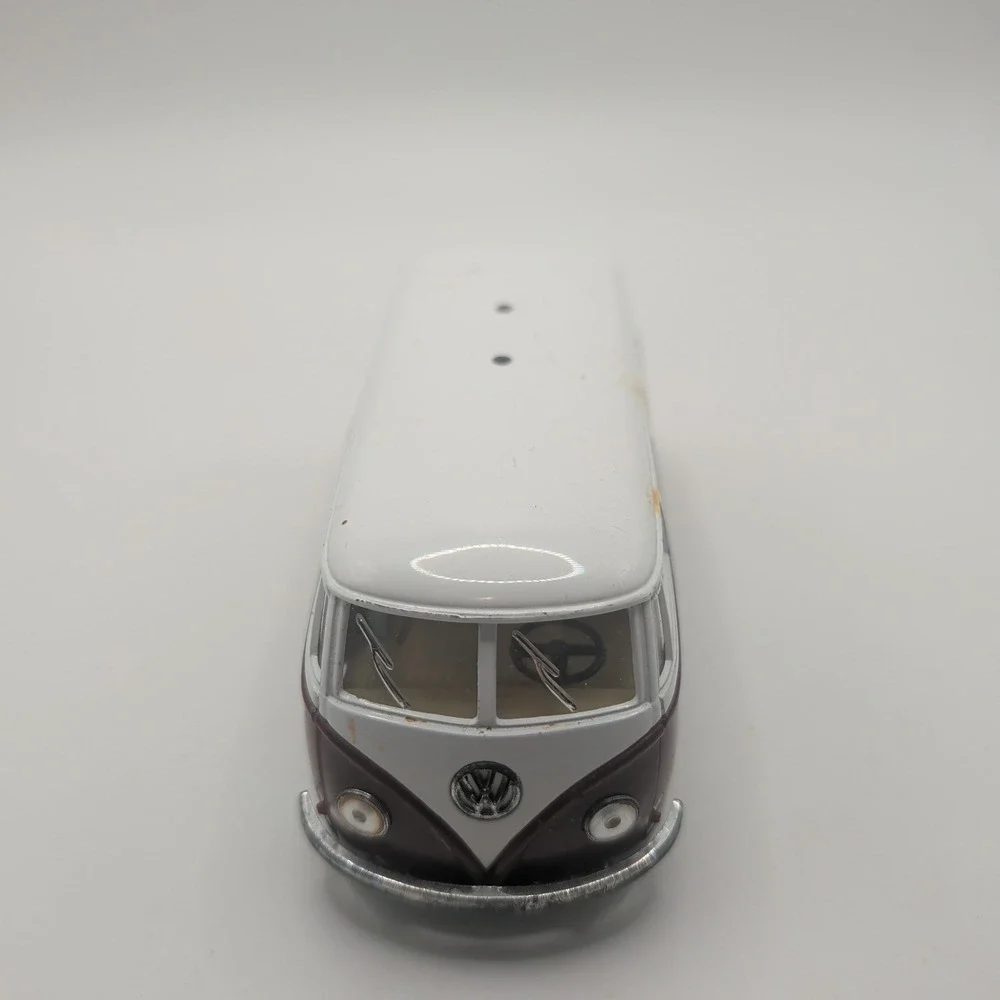 Kinsmart Diecast Toy Brown 1962 VW Classical Bus Peace Love Hippie Metal